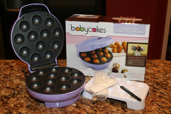 Babycakes Mini Maker Cake, 9-Pop, Purple