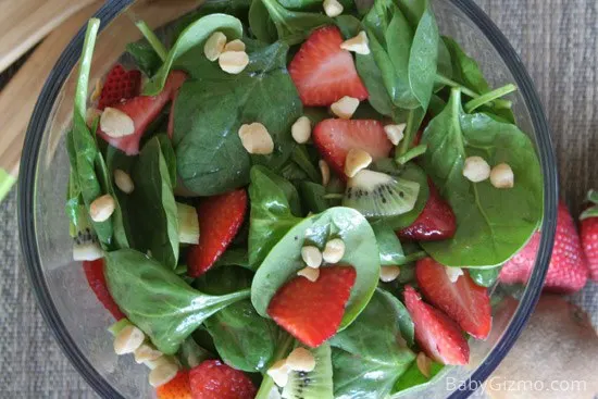strawberry and macadamia nut salad