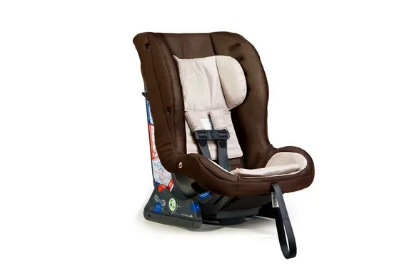 Why We Switched Our Toddler Car Seat Back to Rear-Facing