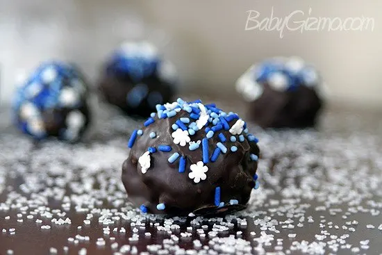 Chocolate Peppermint Rice Krispie Balls