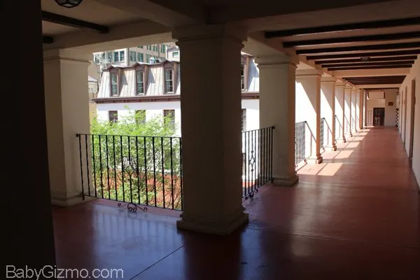 La Mansion Del Rio hallways