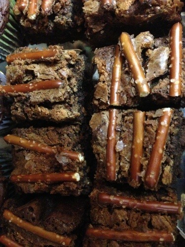 Recipe: Peanut Butter Brownies With Pretzels And Sea Salt
