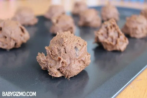 Peanut Butter Chocolate Cookies dough balls