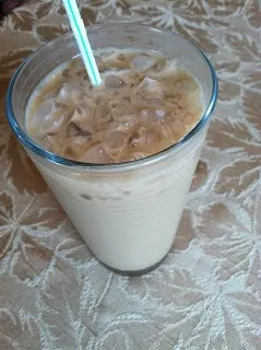 DIY Iced vanilla latte