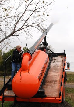 Walters pumpkin cannon