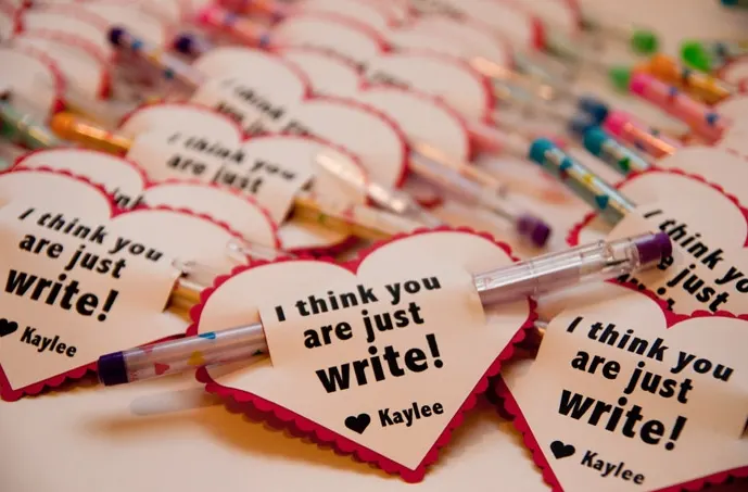 write valentines with pens