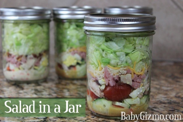 Great Snacks to Bring The Breastfeeding Mom: Salad in a Jar