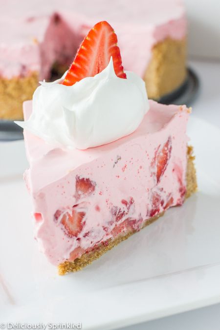 No-Bake-Strawberry-Cream-Pie-16