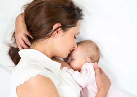 How to Support a Breastfeeding New Mom