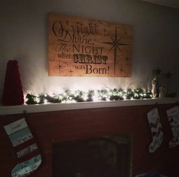 christmas mantel decor