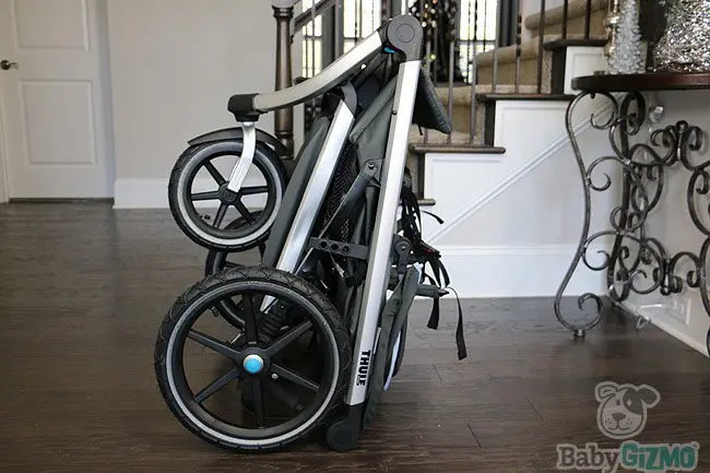 Thule Urban Glide 2 Jogging Stroller Review VIDEO