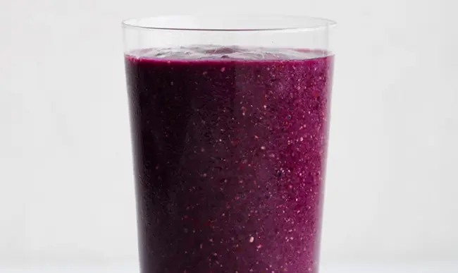 berry-beet-mint-lime-and-chia-seed-smoothie