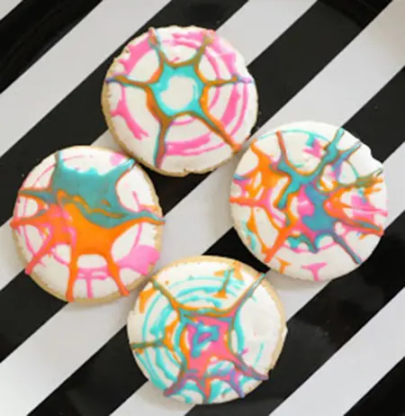 Chalkboard cookies with edible chalk - Ashlee Marie - real fun