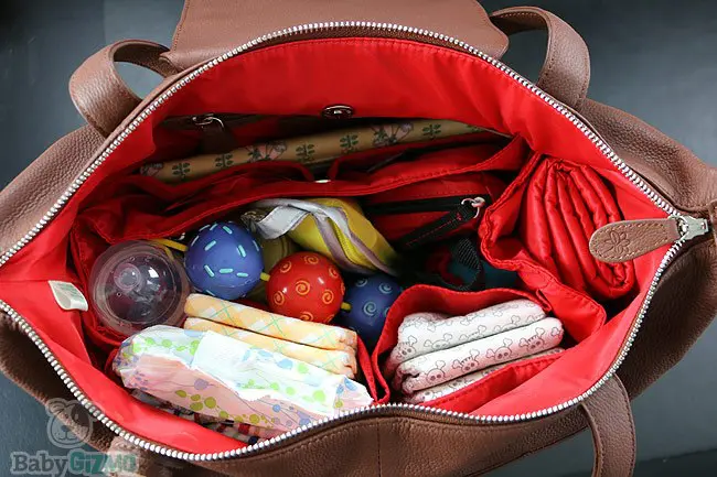 How to pack a diaper bag