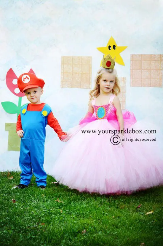 Princess Toadstool (princess peach) Costume  Princess peach costume diy,  Peach costume, Princess diy