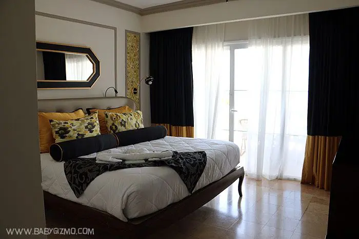 Grand Palladium Jamaica resort bedroom