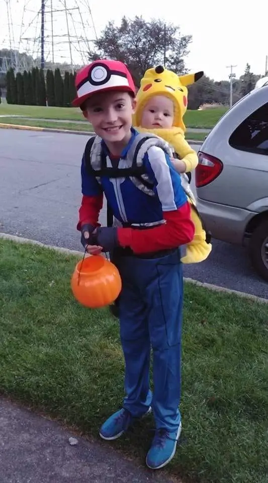 Baby brother and big sister 2024 halloween costumes