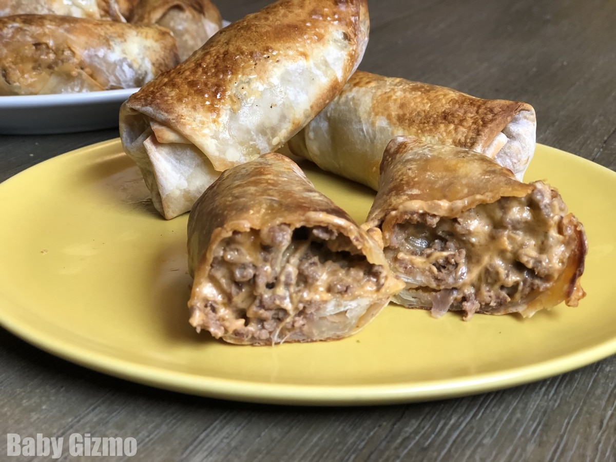 Cheeseburger eggrolls cut open