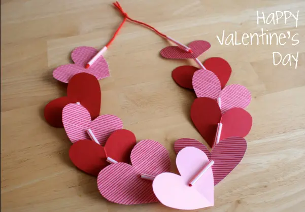 construction paper heart necklace project