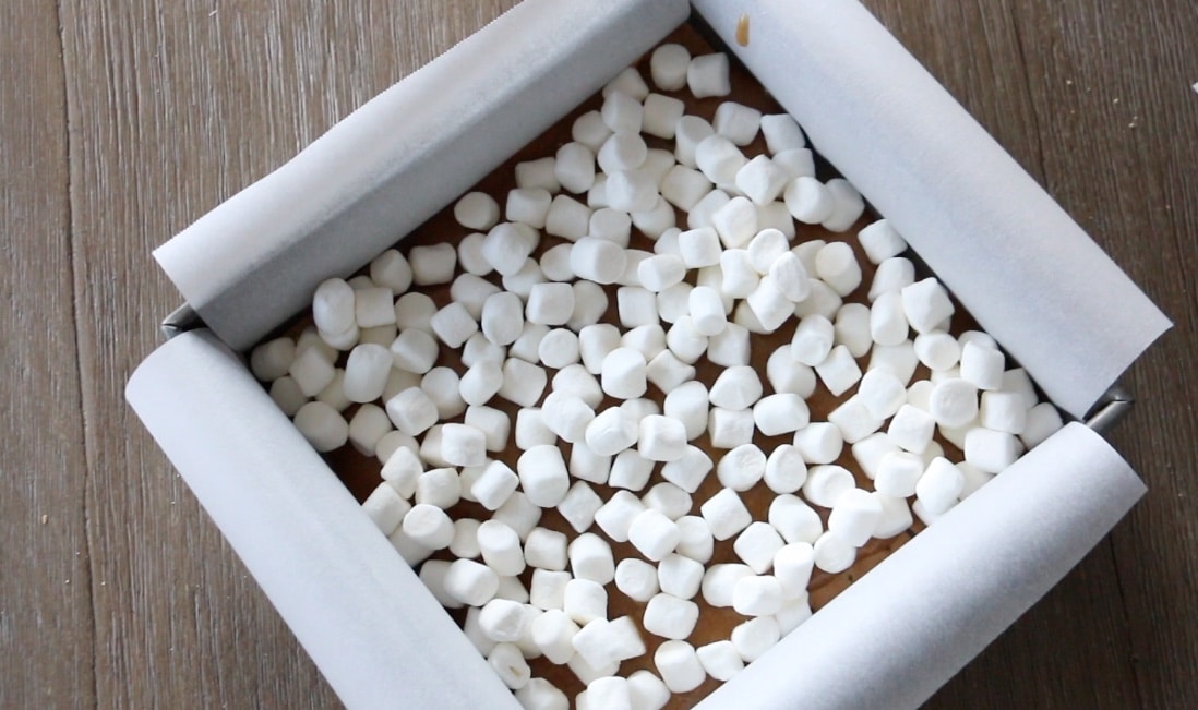 marshmallows in a pan
