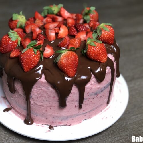 Strawberry cake with chocolate ganache