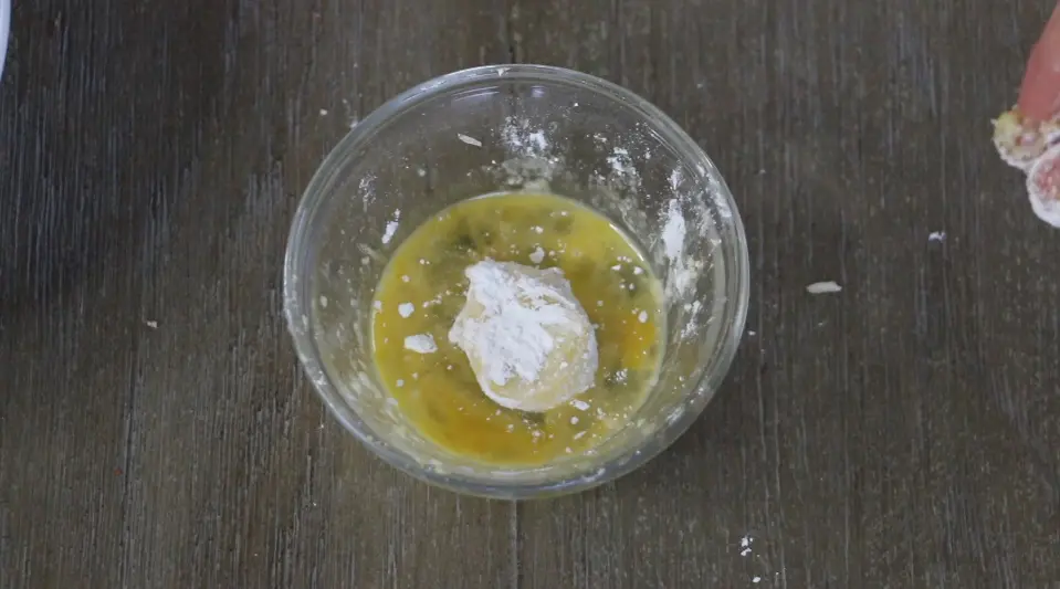 Tortellini in egg mixture