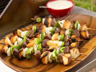 cheesesteak kabobs on the grill