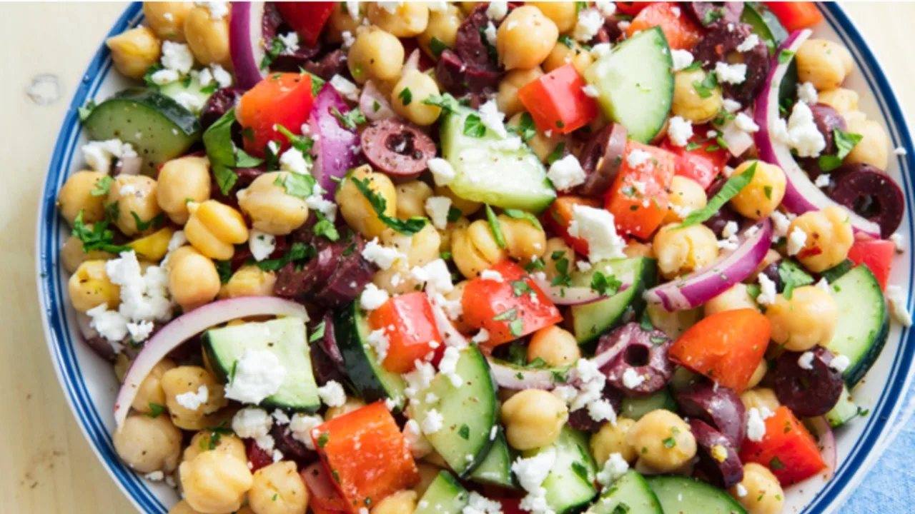 Mediterranean Chickpea Salad