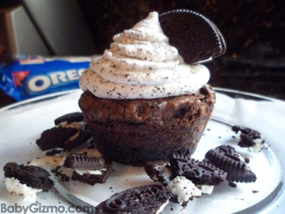 Oreo Crusted Brownie Cupcakes