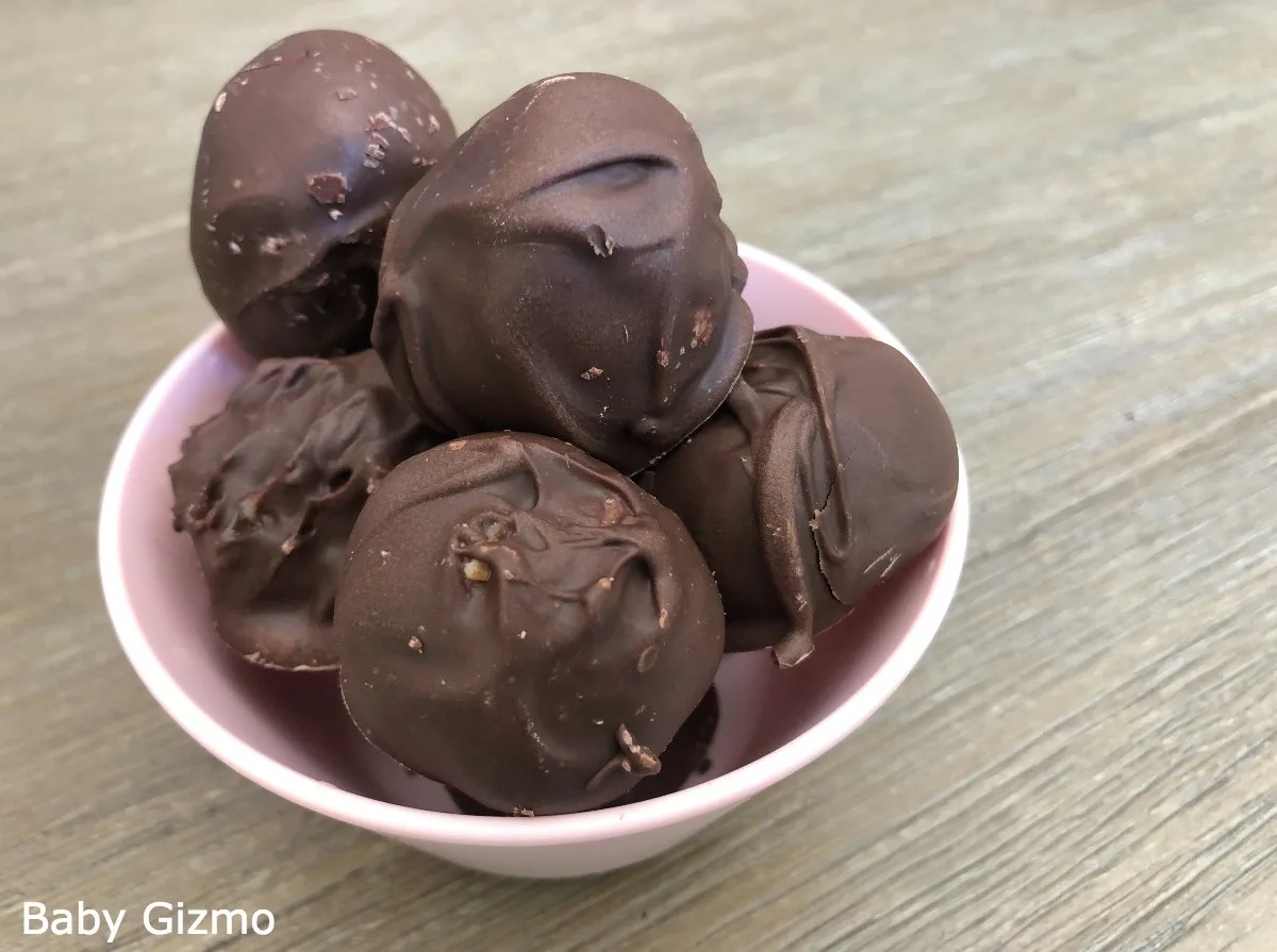 balls5 Oreo Truffles