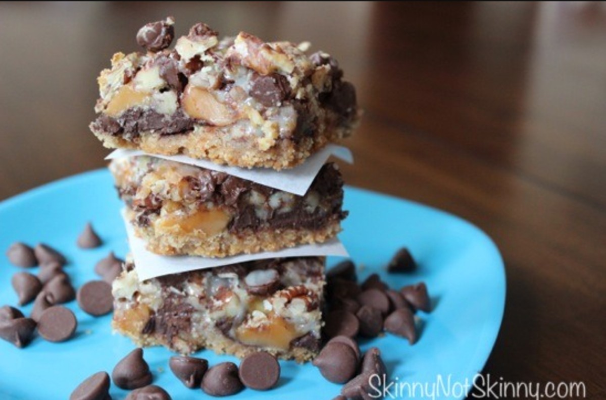 Magic Turtle Bars stacked on a blue plate
