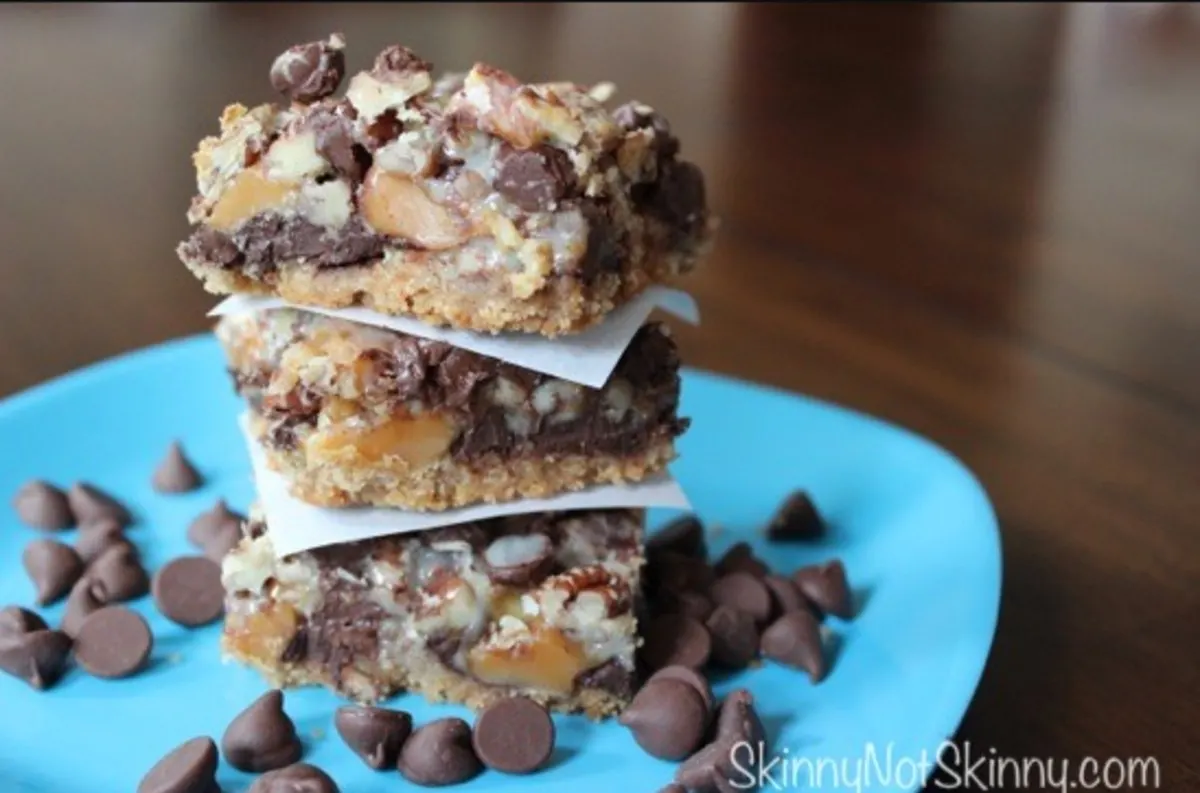 Magic Turtle Bars stacked on a blue plate