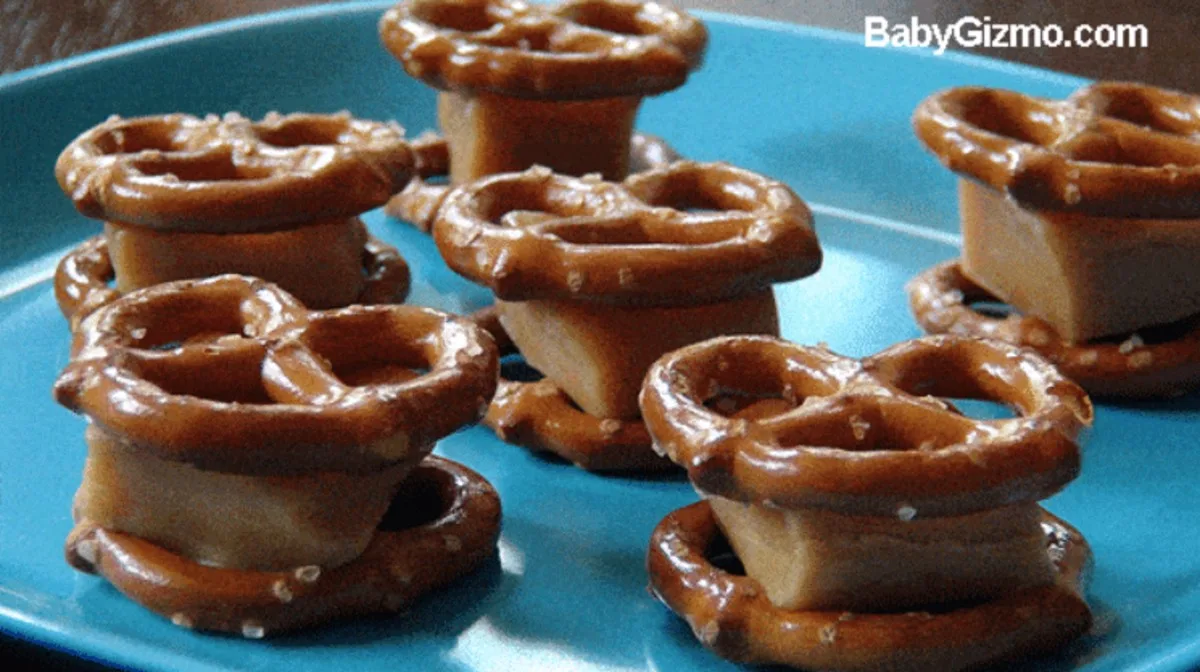 pretzels with caramel in the center  