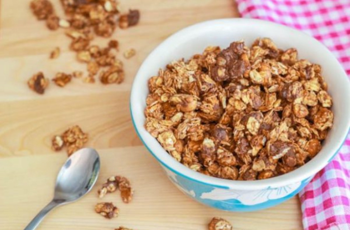 granola in bowl