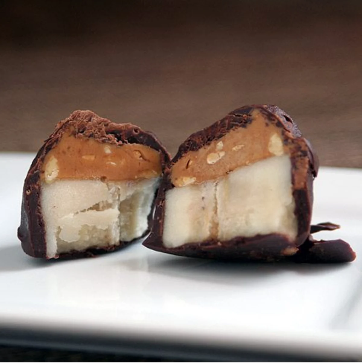 peanut butter banana bites cut in half 