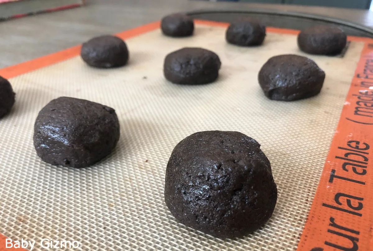 oreo cookie balls on baking sheet