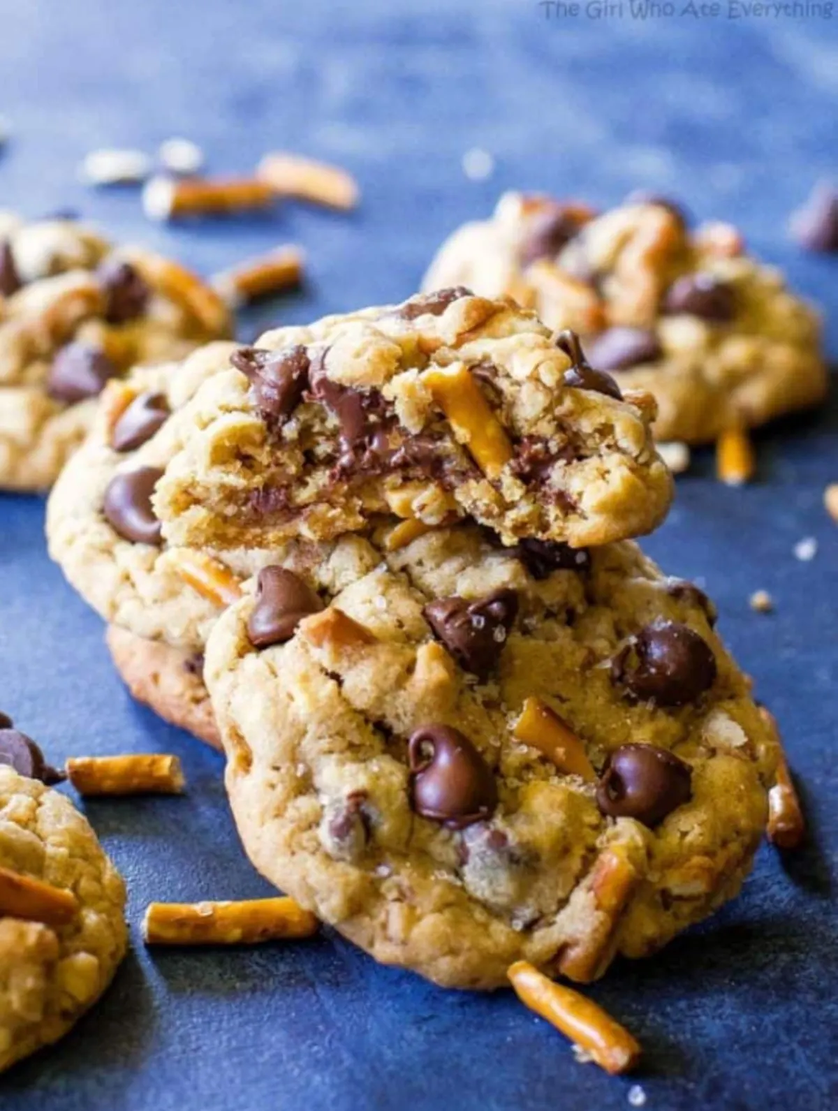 chocolate and peanut butter chip pretzel cookies