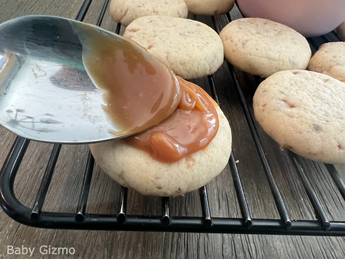 Caramel on Crumbl Twix Cookies