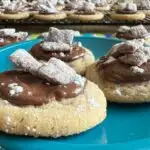 crumbl muddy buddies cookies