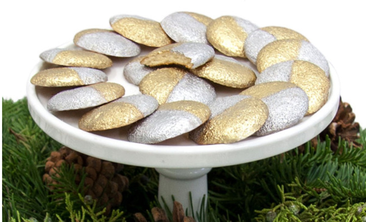 gold and silver cookies