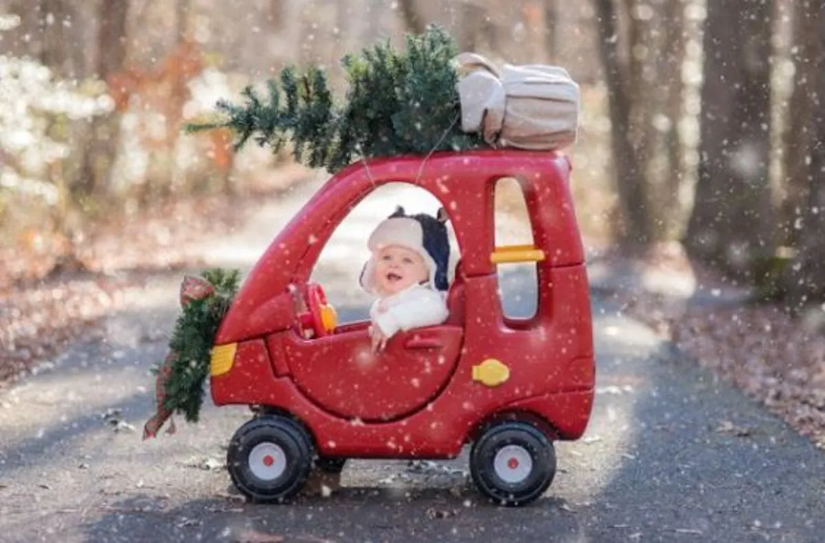 baby christmas photography