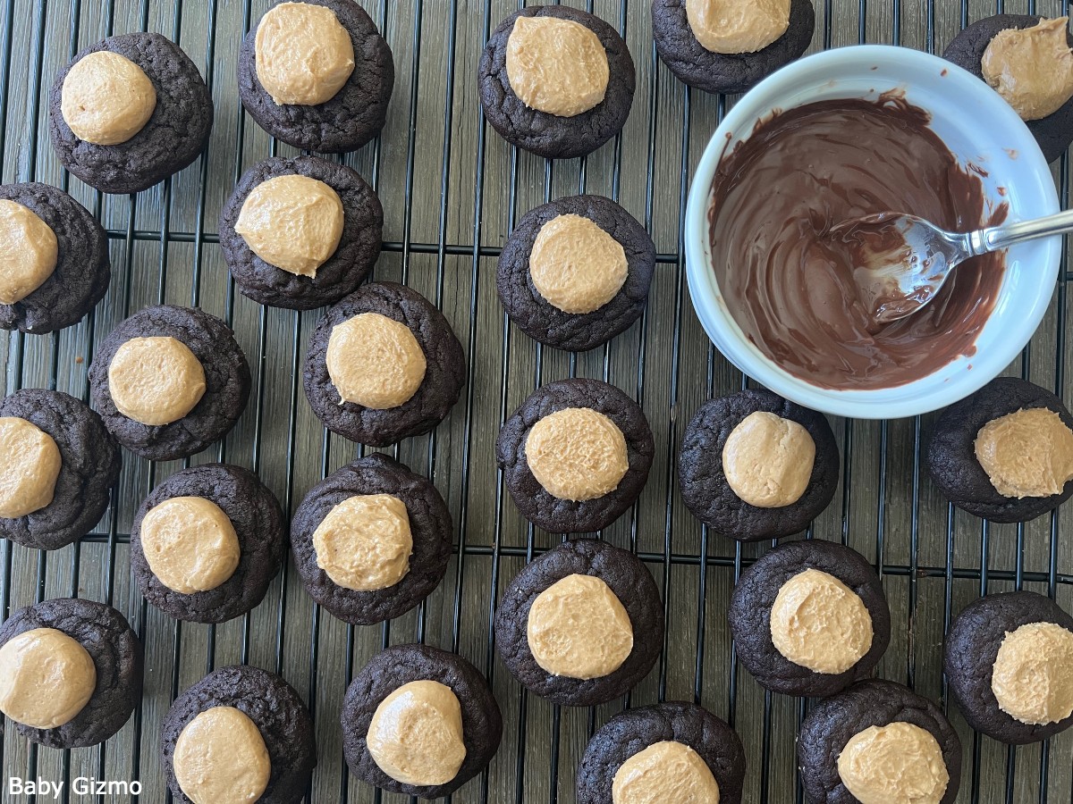 Buckeye Cookies with Peanut Butter