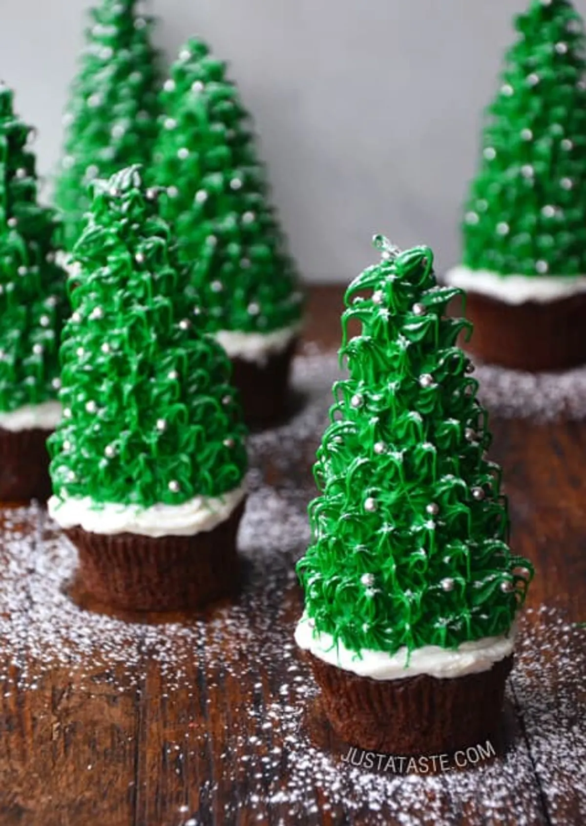 Christmas Tree Cupcakes