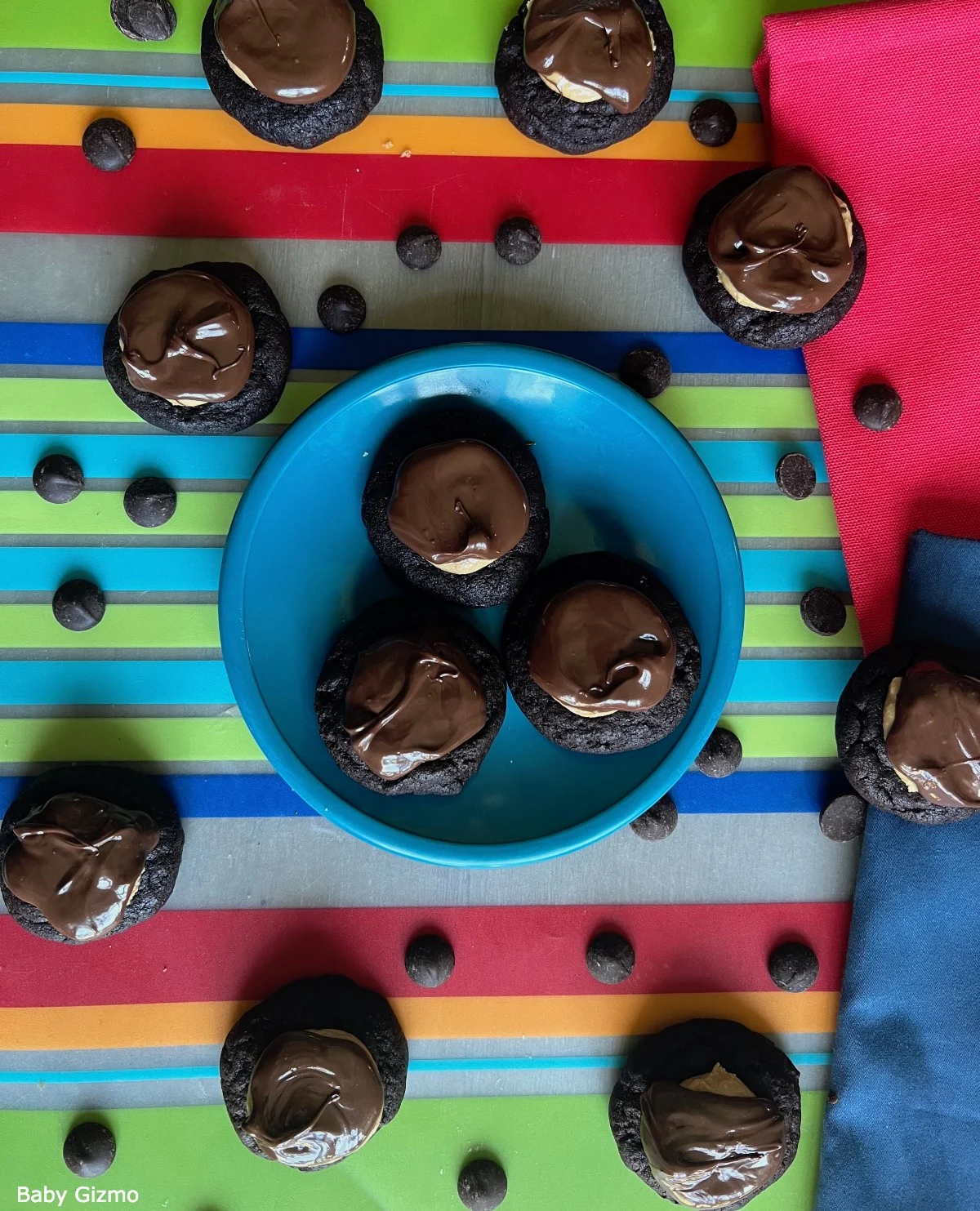 Crumbl Buckeye Brownie Cookies