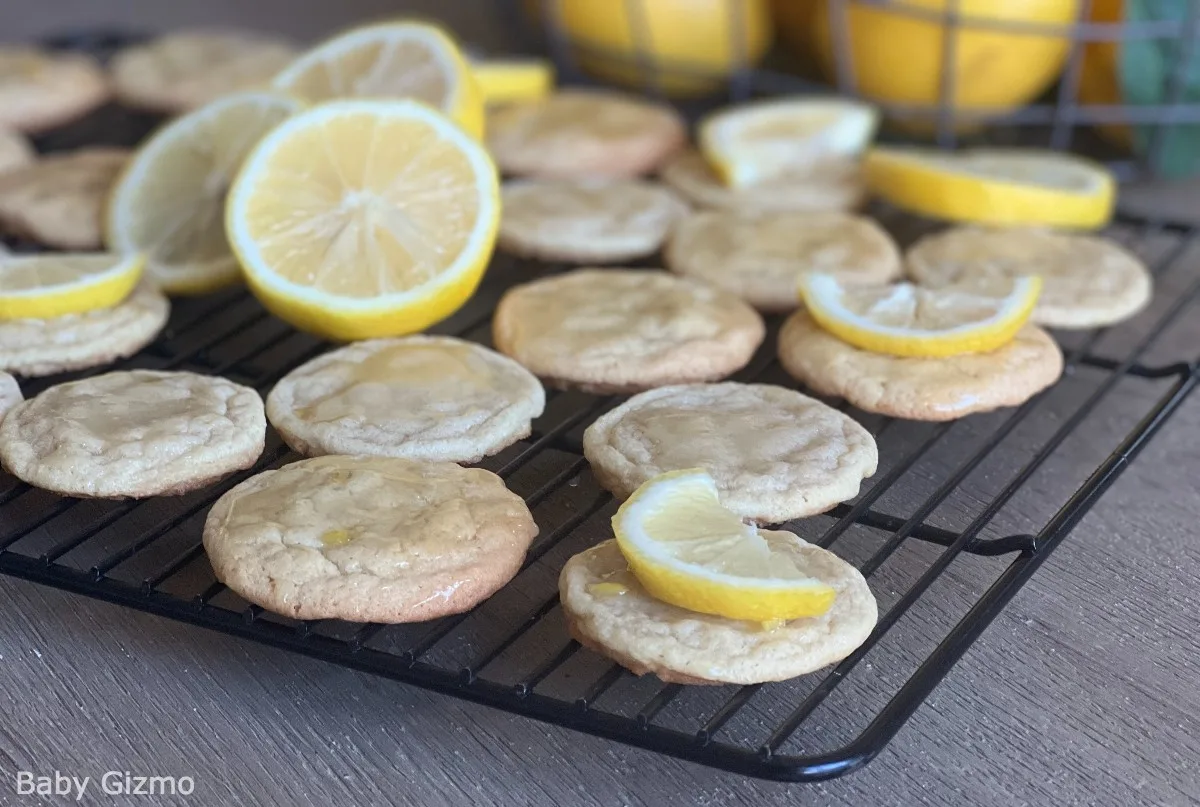 Crumbl Lemon Glaze Cookies