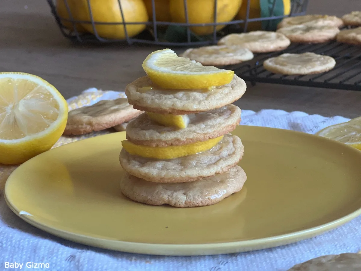 crumbl lemon cookies