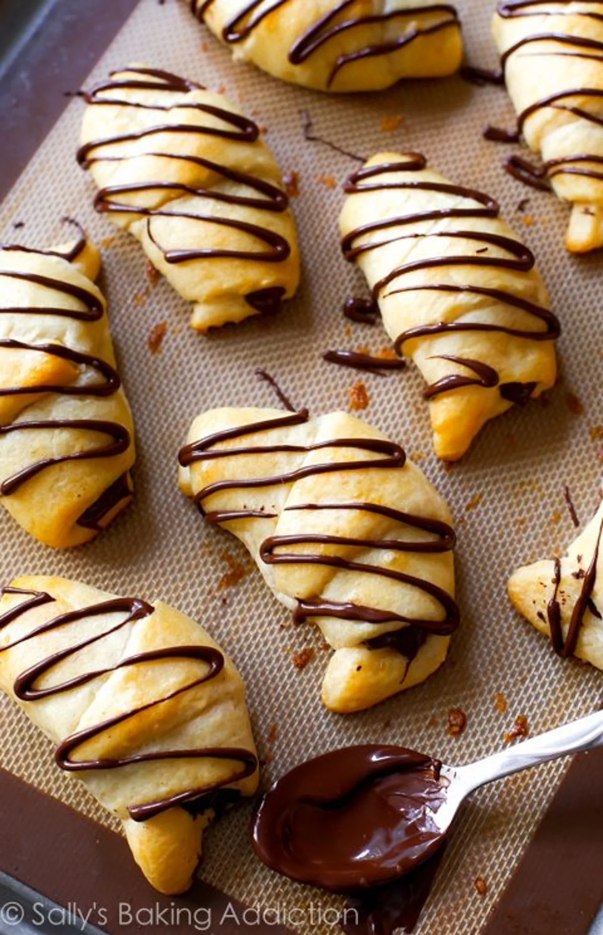 20 Minute Chocolate Crescents