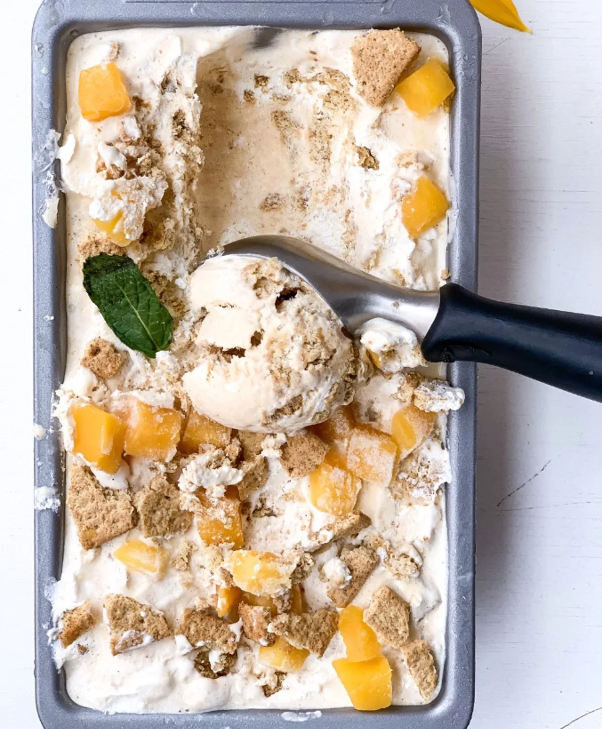 peach Cobbler ice cream