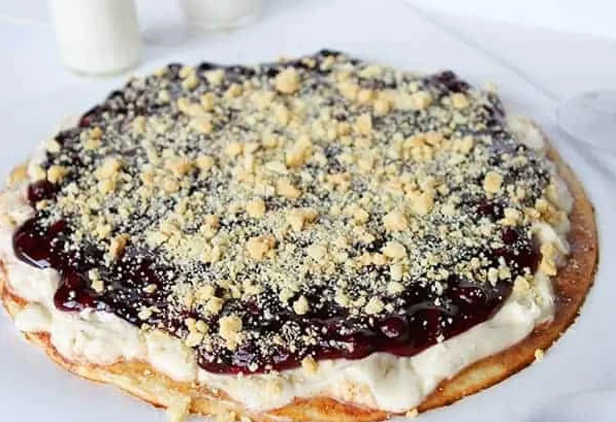 Blueberry Dessert Pizza