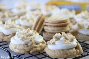 Crumbl Oreo Golden Cookies